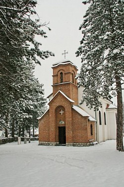Црква Сабор Светог Архангела Гаврила у Чајетини на Златибору