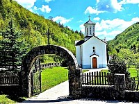 Црква Светог цара Константина и царице Јелене у Љубишу